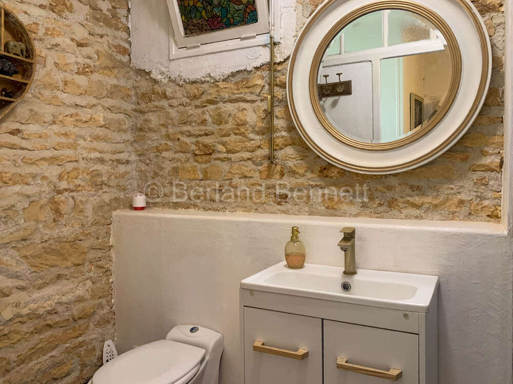 Maison en pierres avec dépendances et grand terrain - Pretty - photo 9
