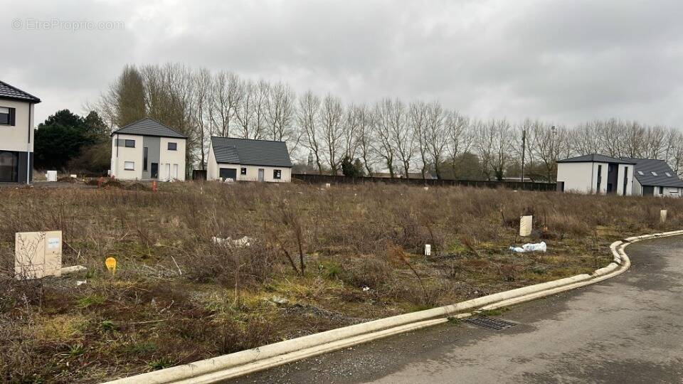 Terrain à VIEUX-CONDE