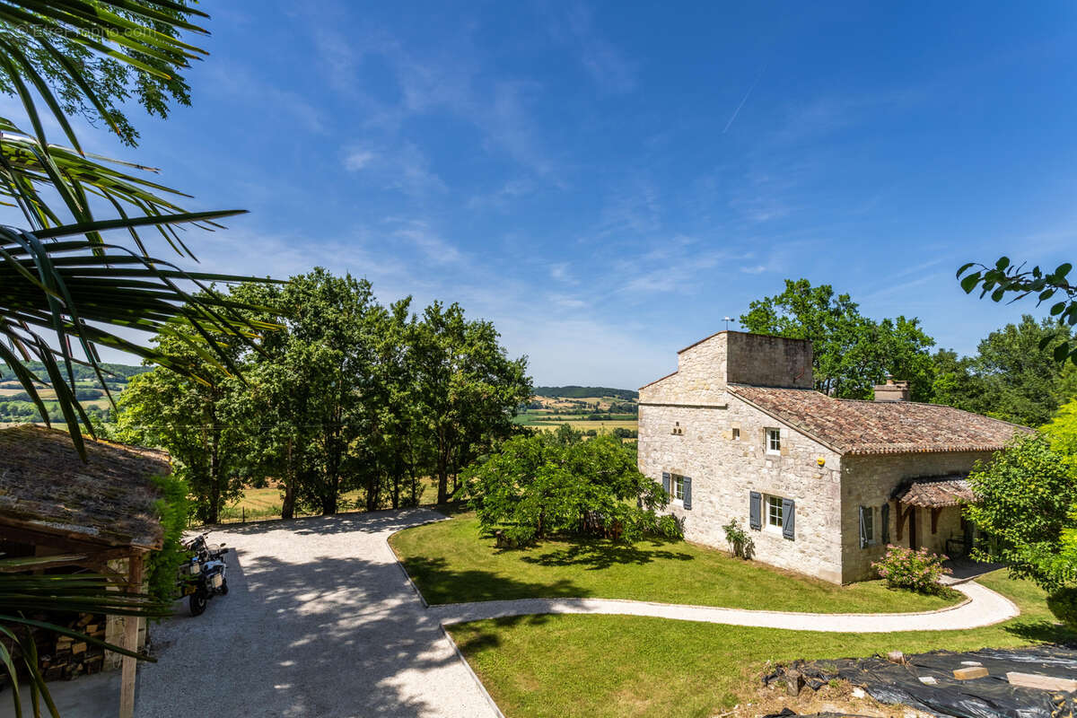 Maison à LAUZERTE