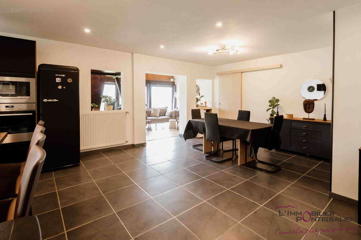 Appartement à SAINTE-COLOMBE