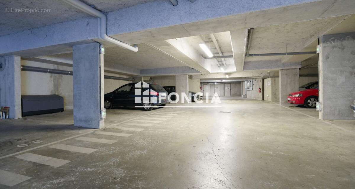 Dammarie-les-Lys : Studio avec terrasse et place de parking dans une résidence récente de 2017 - photo 4