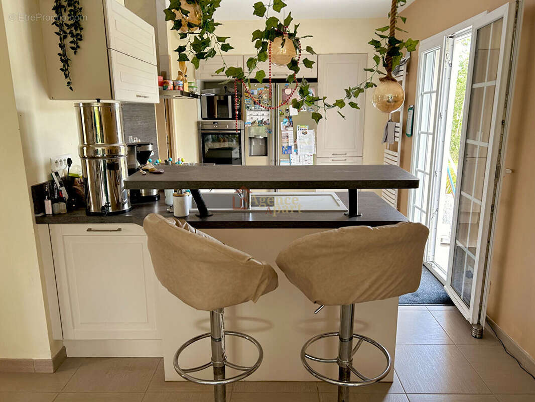 Ensemble immobilier - photo 3