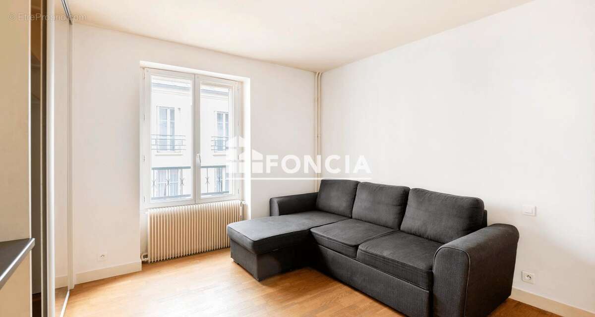 Appartement à PARIS-17E