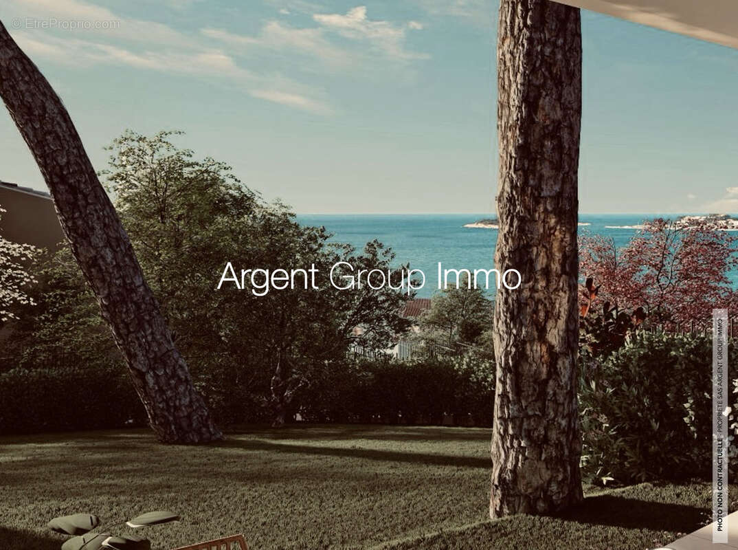 Appartement à SANARY-SUR-MER