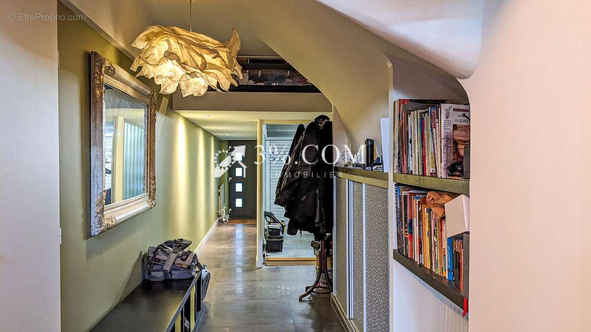 Appartement à MARSEILLE-1E