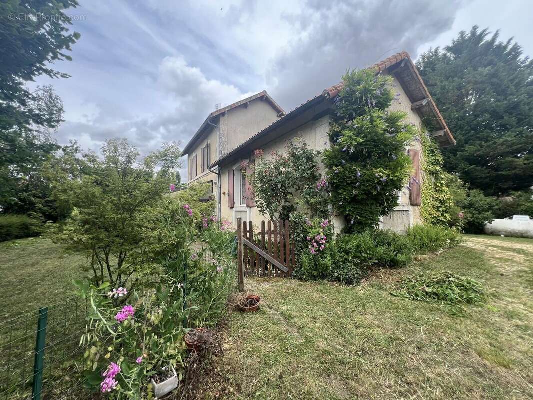Vente Maison Verrieres(86410) 132 500ï¿œ - photo 2