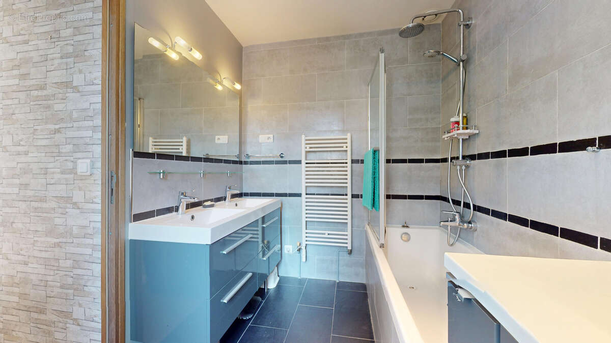 Maison à MONTIGNY-LES-CORMEILLES