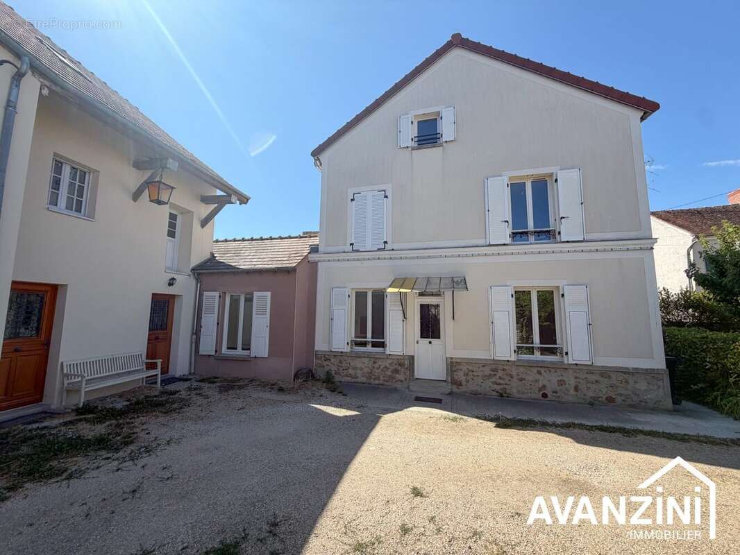 Maison 185 m² à Villiers-Sur-Morin  - photo 2
