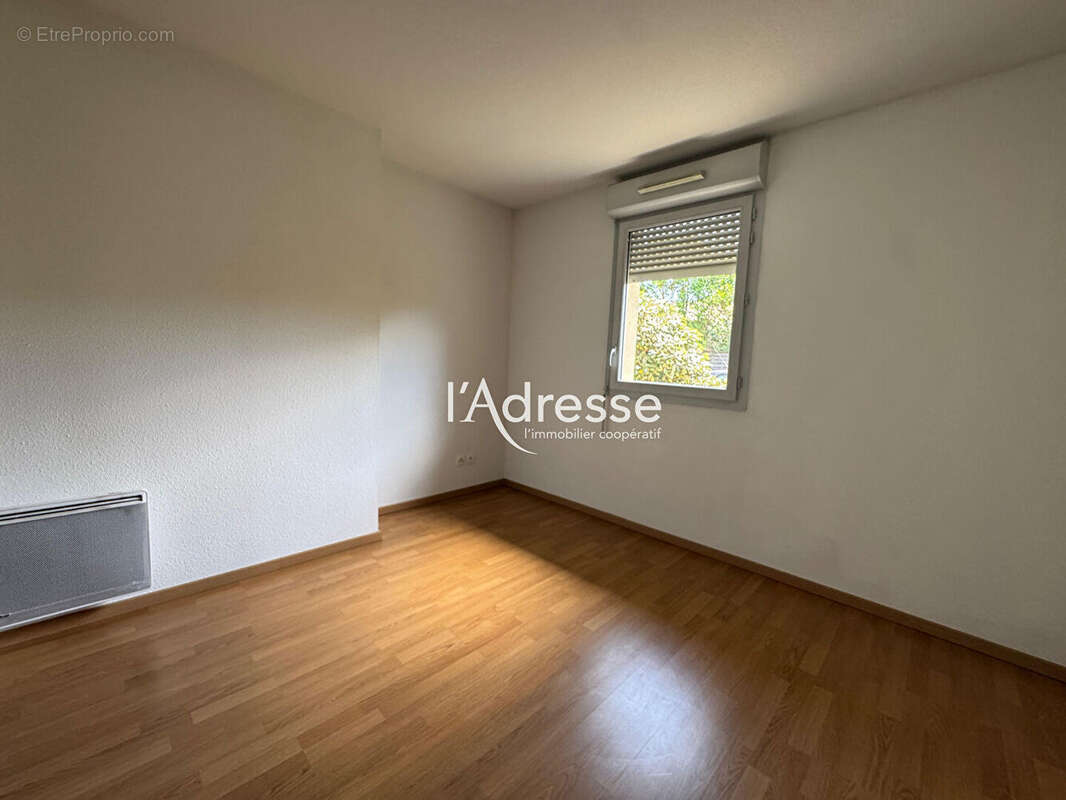 Exclusivité l'Adresse Immobilier - St Alban - T2 en rez-de-jardin avec terrasse, jardin privatif et 2 parkings - photo 3