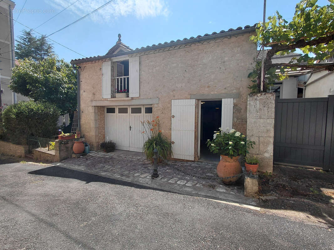 Proche du Château, Maison en pierre à Château l'Evêque - photo 27