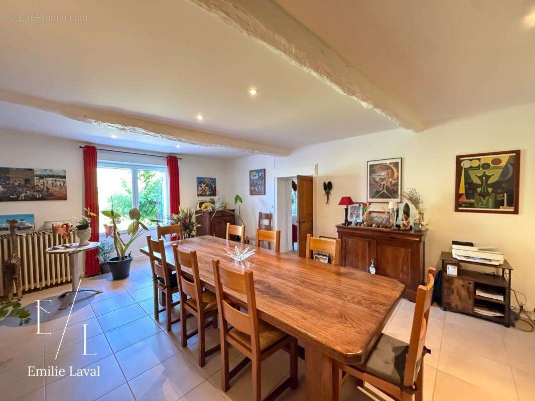 Maison en pierre 4 chambres avec dépendances et piscine à SAINT VINCENT DE PERTIGNAS (33) - photo 6