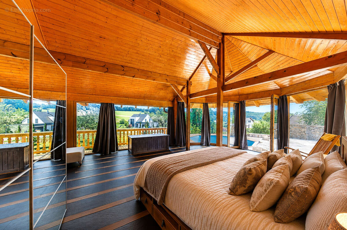 Maison individuelle de type : chalet bois massif de conception nordique - photo 12