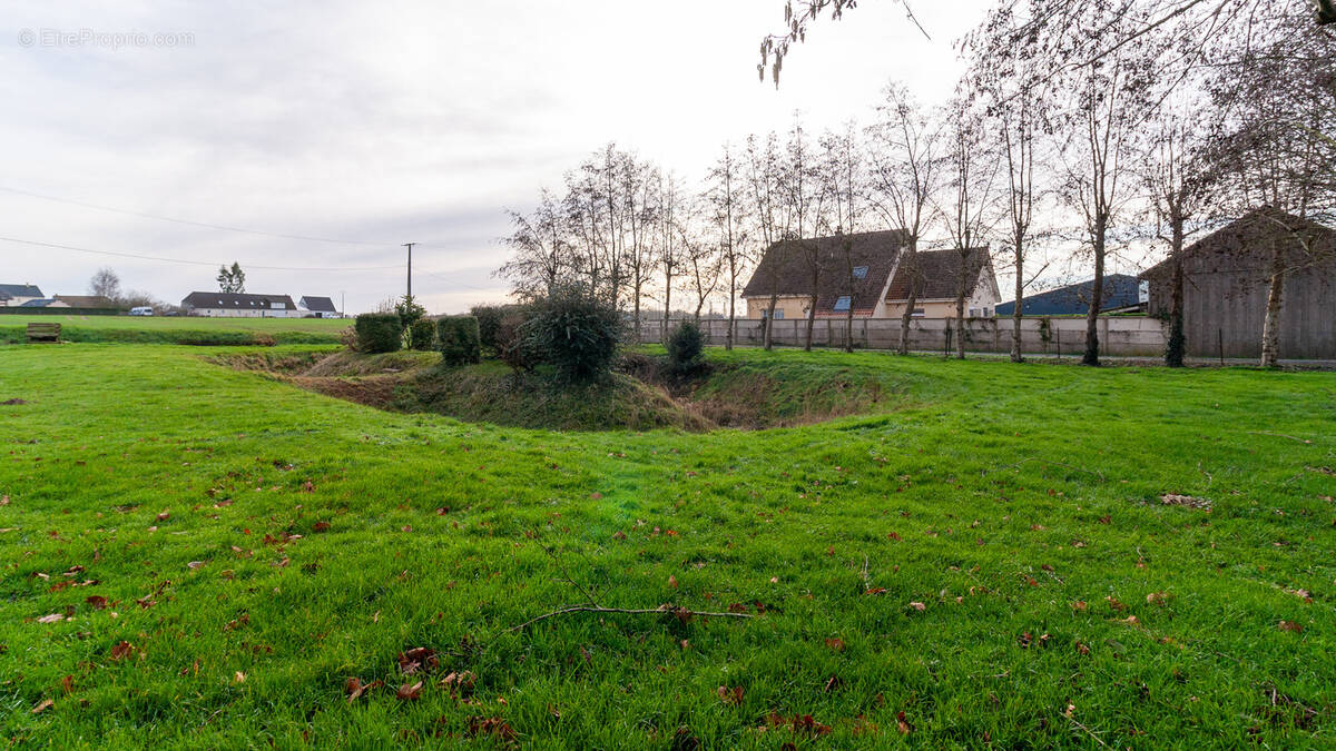 Terrain à HUGLEVILLE-EN-CAUX