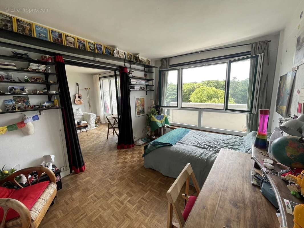 Appartement à PARIS-14E