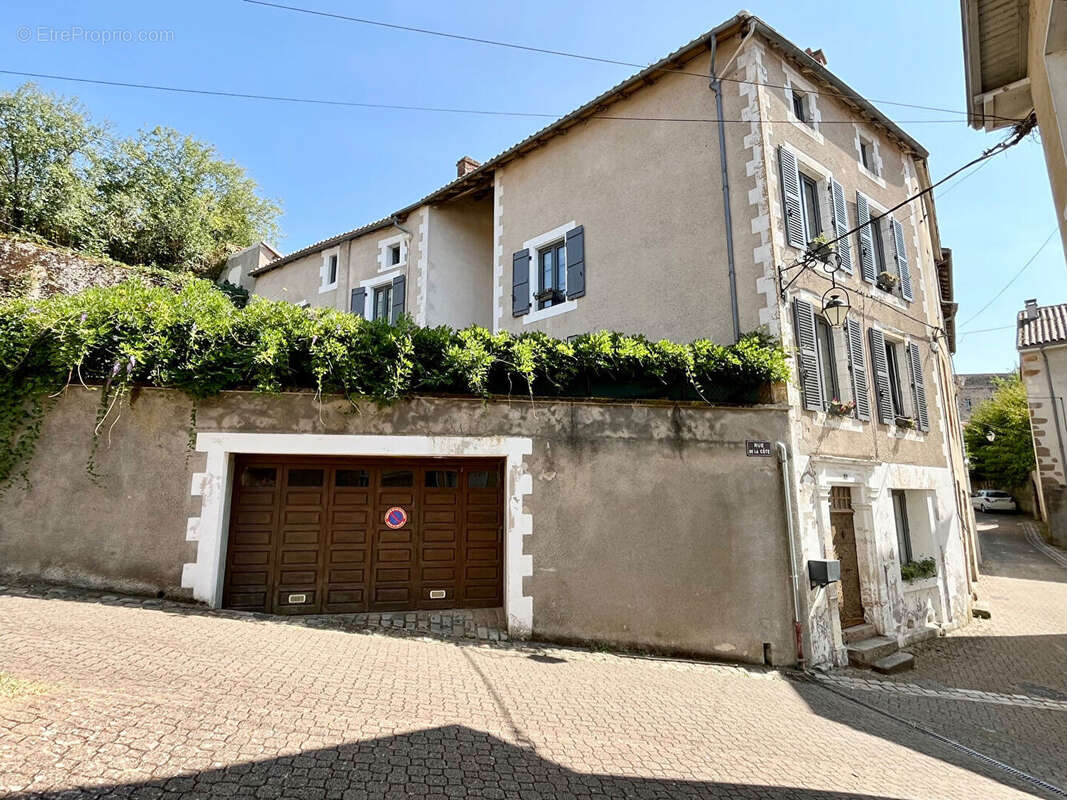 Maison Confolens 6 pièce(s) - photo 18
