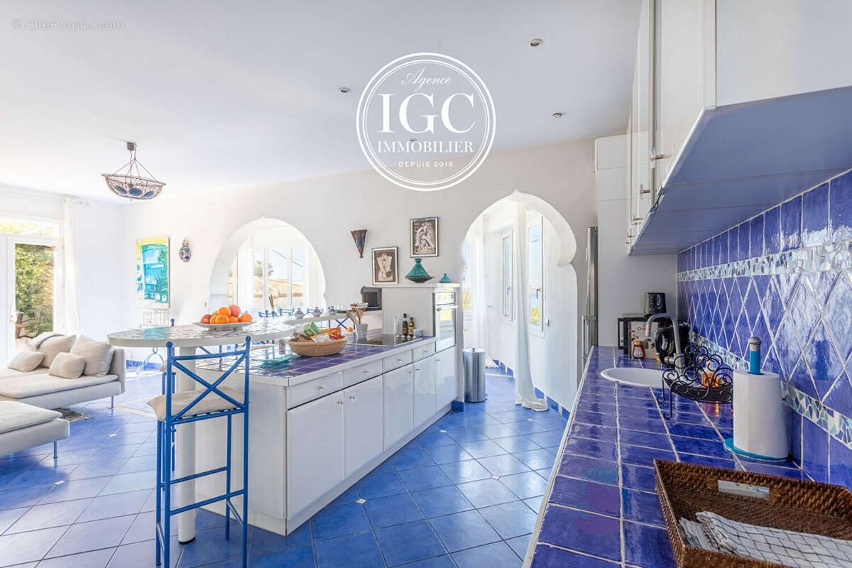 Maison à CARRY-LE-ROUET