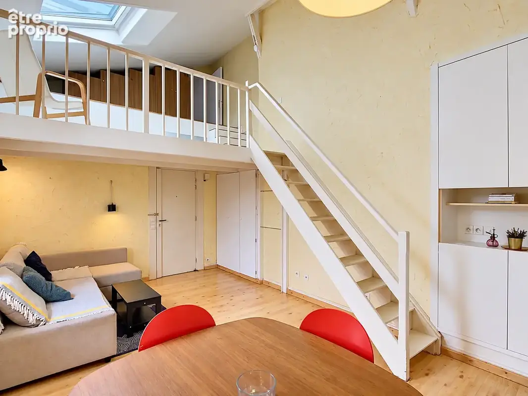 Exclusivité hyper-centre : T2 duplex atypique en dernier étage - photo 7