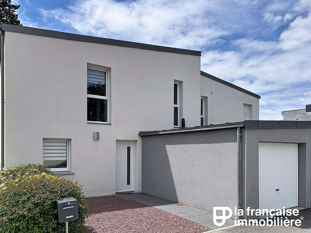 A VENDRE - CHAVAGNE - maison récente 110 m² habitables - photo 3