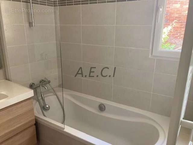 Maison à ASNIERES-SUR-SEINE