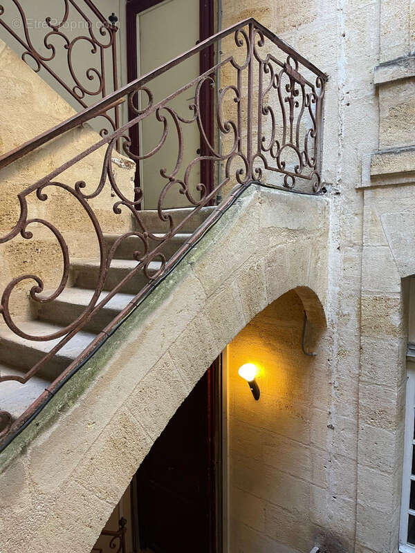 Autre à BORDEAUX