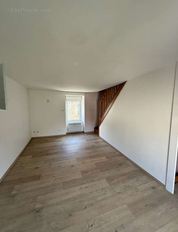 Maison à BERTHOLENE