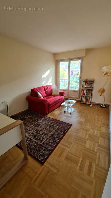 Appartement à BURES-SUR-YVETTE