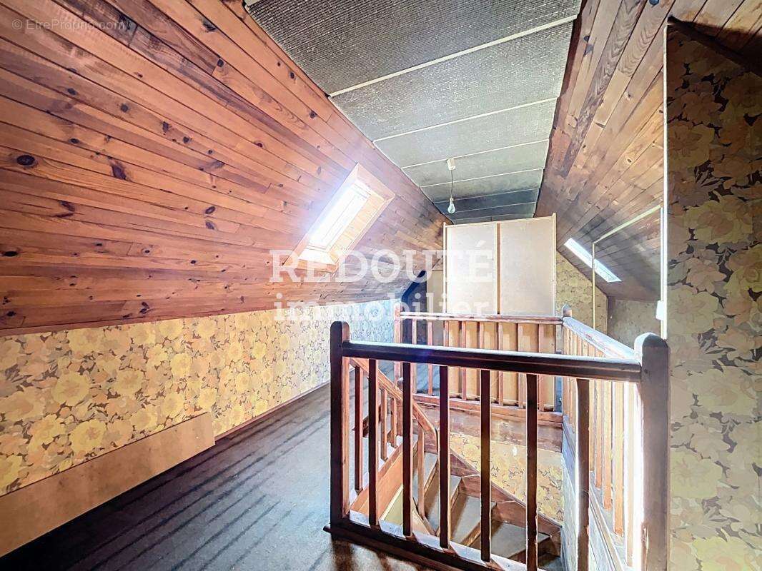 REIMS - Ensemble immobilier avec fort potentiel - photo 9