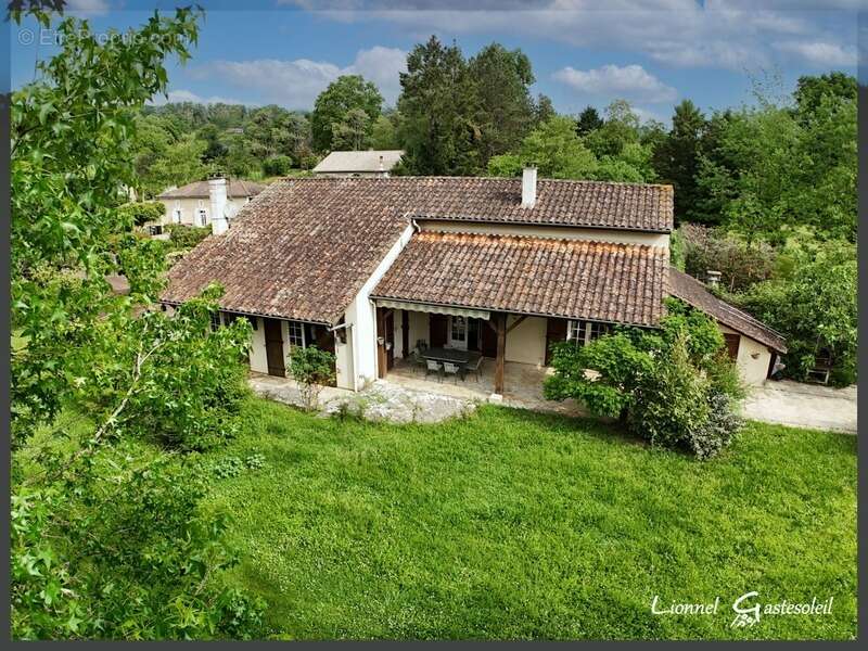 Maison à MONTCARET