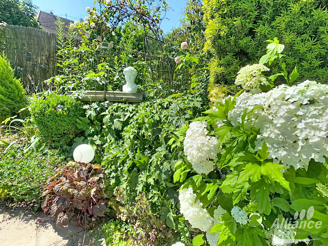 Belle maison pierre rénovée avec piscine et dépendances - photo 11