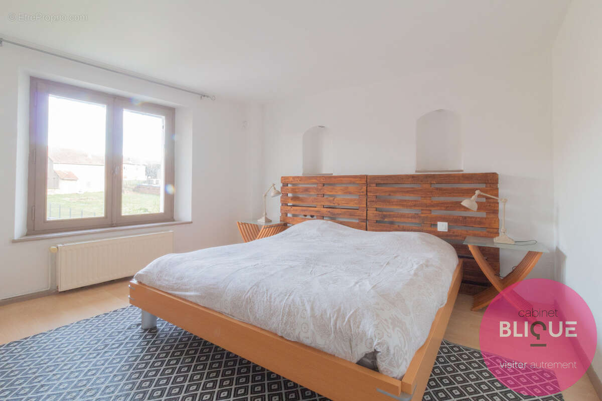 Maison à JALLAUCOURT