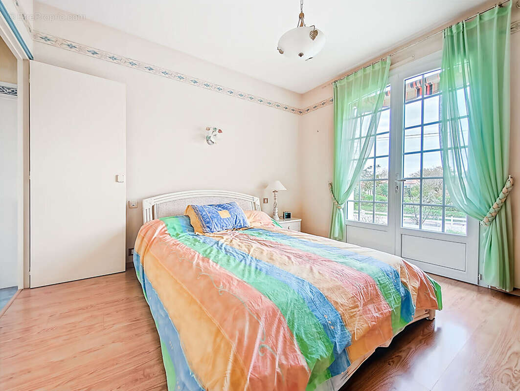 Maison à MONTILLIERS