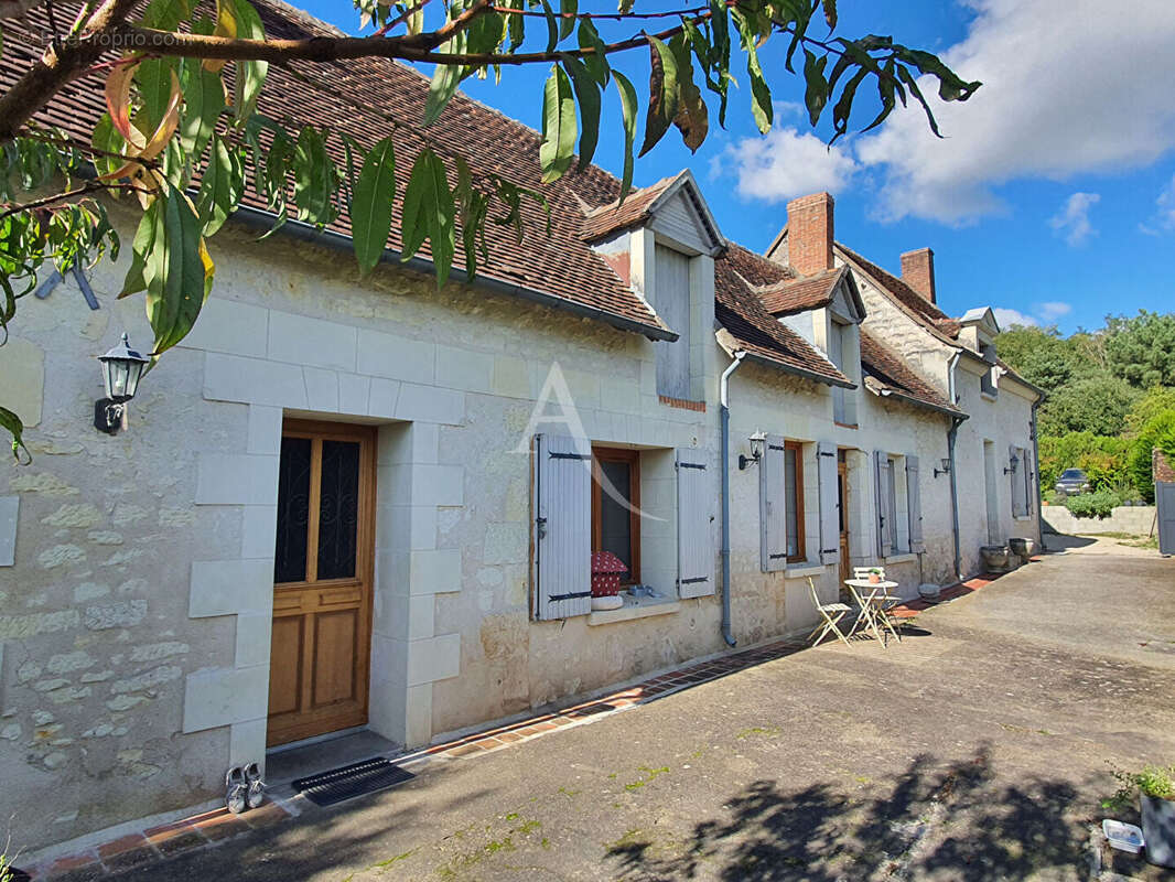 Maison à NOYERS-SUR-CHER