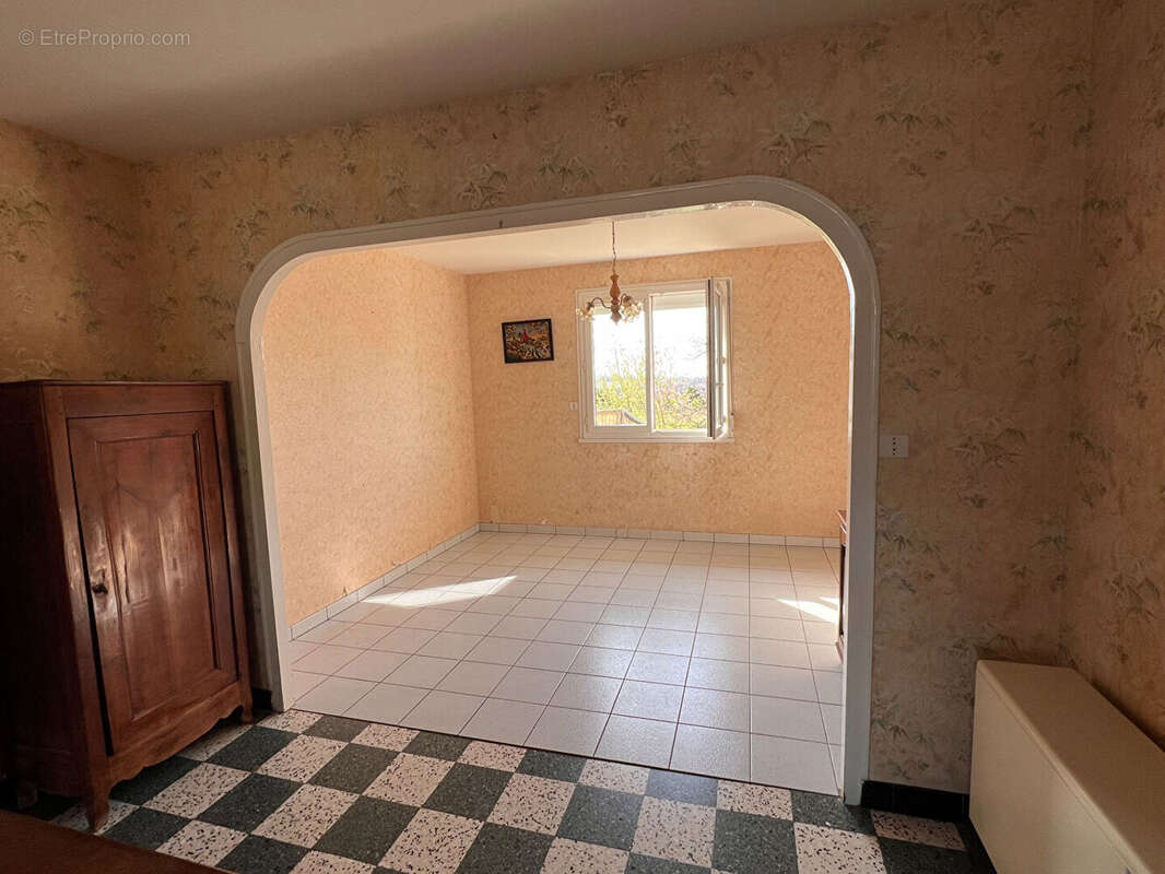 Maison - 2 chambres - photo 3