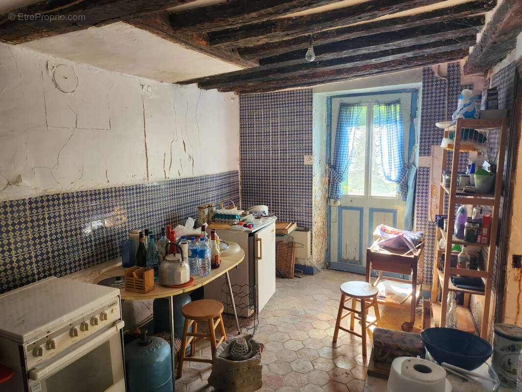 Maison à LA QUEUE-LES-YVELINES