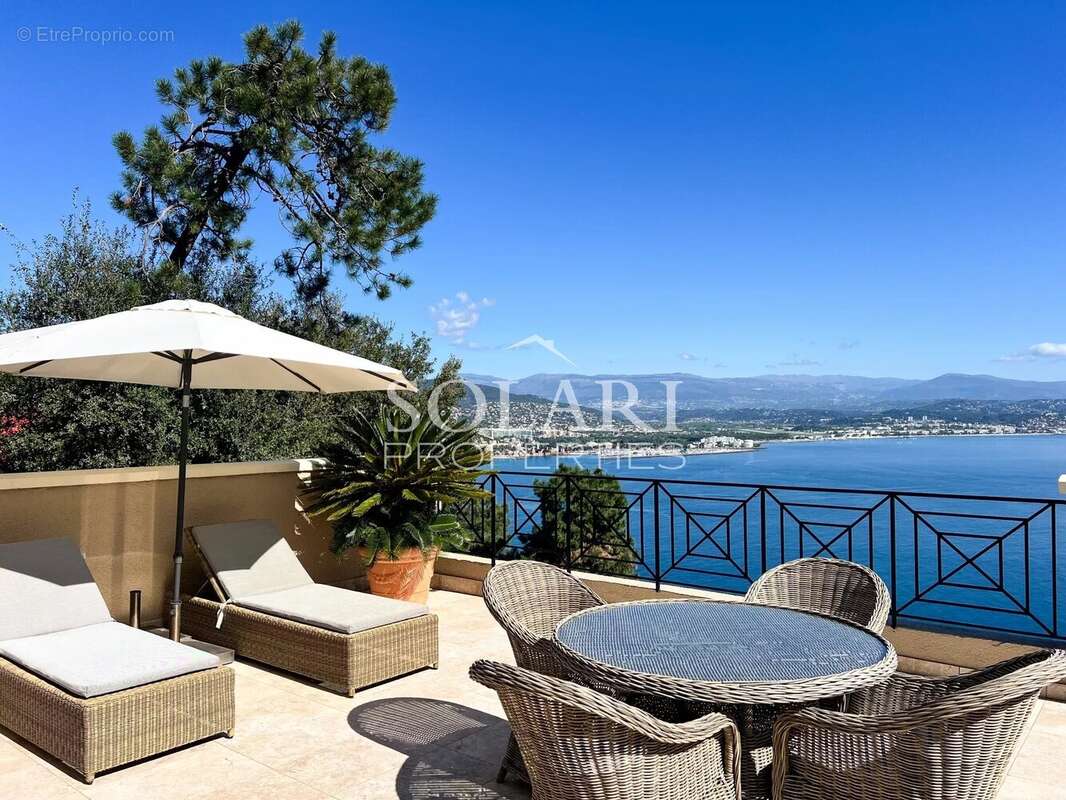 Maison à THEOULE-SUR-MER