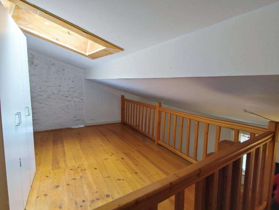 Maison à LES PUJOLS