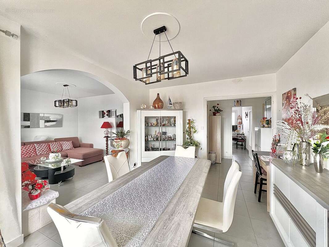 Appartement à CHARVIEU-CHAVAGNEUX