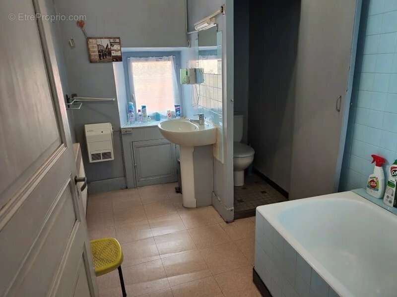 Appartement à SEISSAN