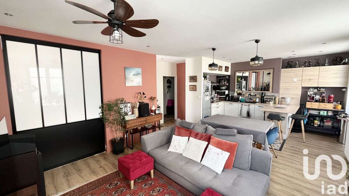 Photo 2 - Appartement à SAINT-ETIENNE