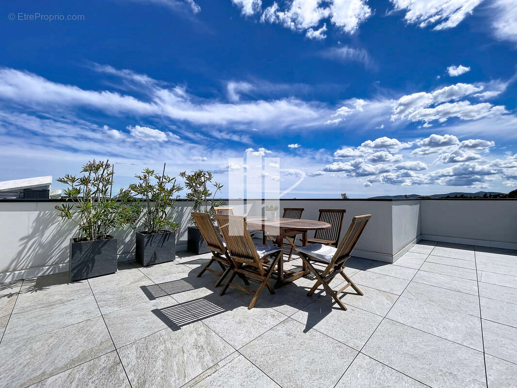 Appartement à FREJUS