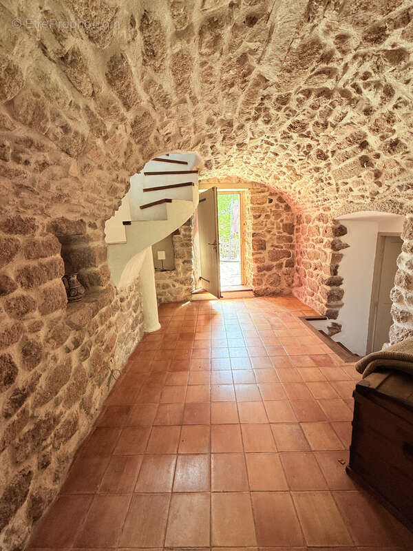 À Vendre   Mas d’Exception de 900 m2 sur 30 hectares   Cévennes - photo 23
