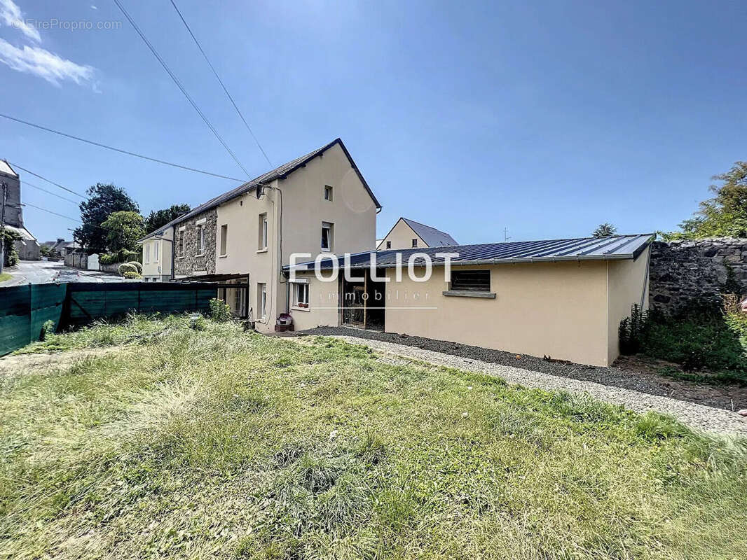 Maison à SAINT-SAUVEUR-LENDELIN