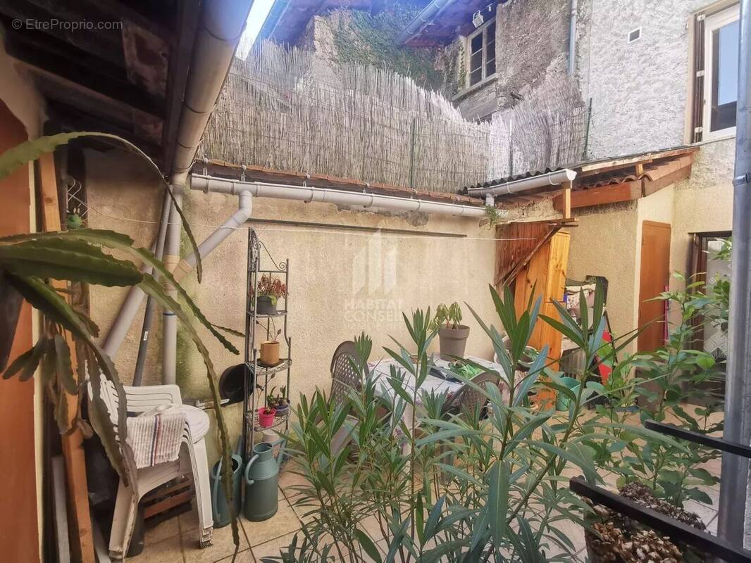 Appartement à VIZILLE