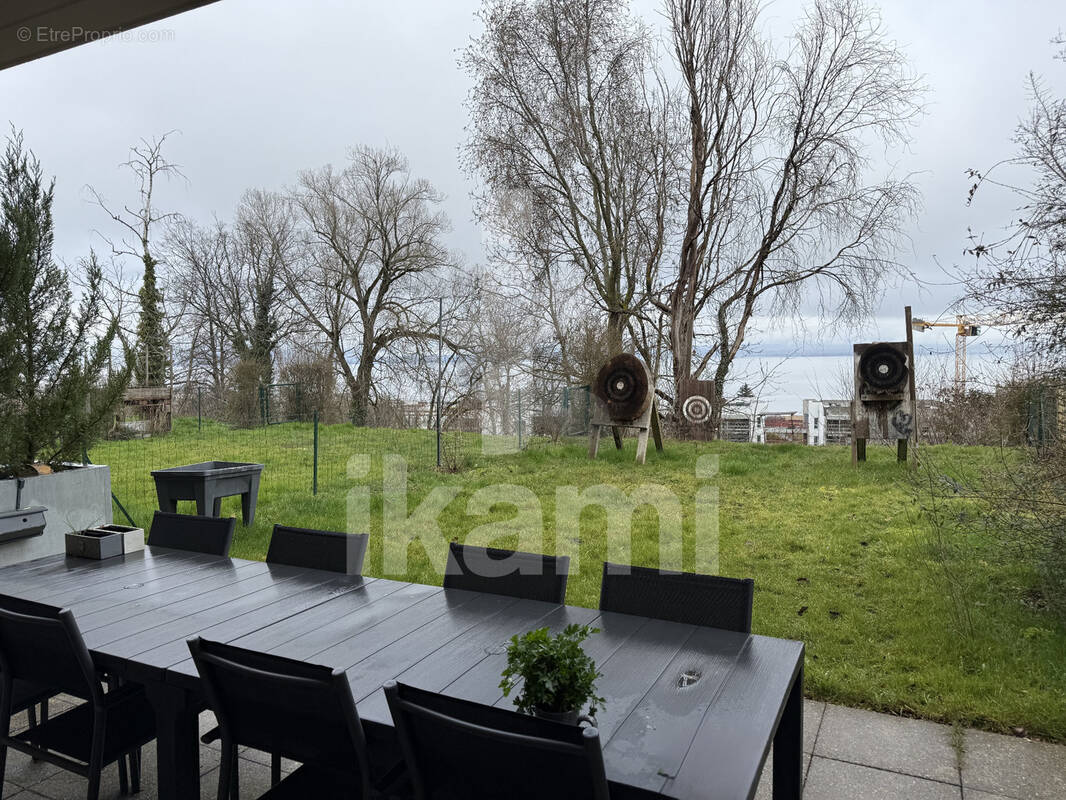 Appartement à EVIAN-LES-BAINS
