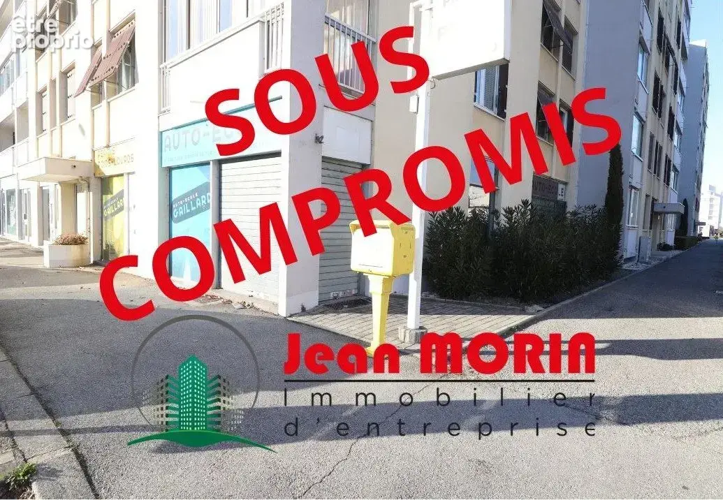 Local commercial 101 m2 à VALENCE - photo 9