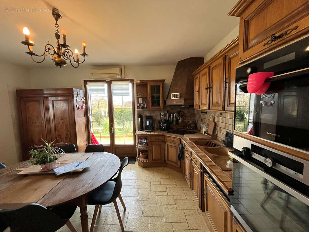 Villa six chambres et piscine - photo 11