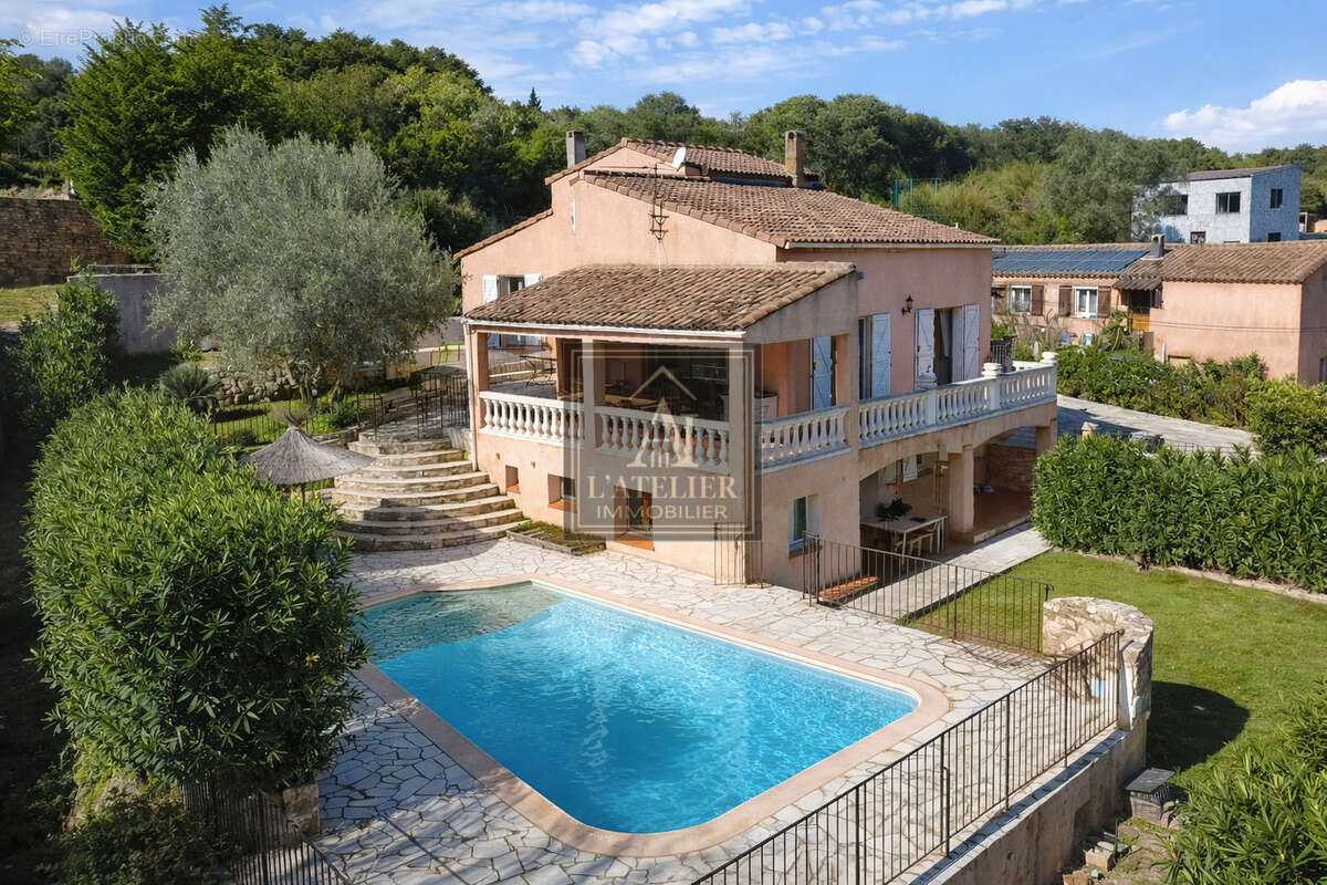 Maison de 175 m2 avec appartement de type2/3 indépendant, piscine et garage sur une parcelle de 1285 m2 - photo 19
