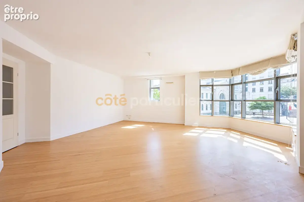 Nantes centre/ tour bretagne -- t5 108 m2 -- 4 chambres -- double salon - photo 2