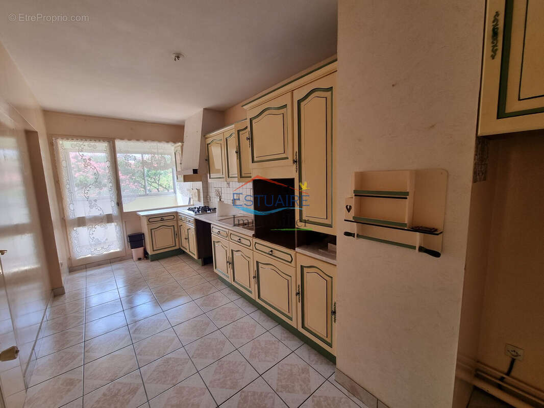 Appartement 96 m² à Saint-Herblain  - photo 4