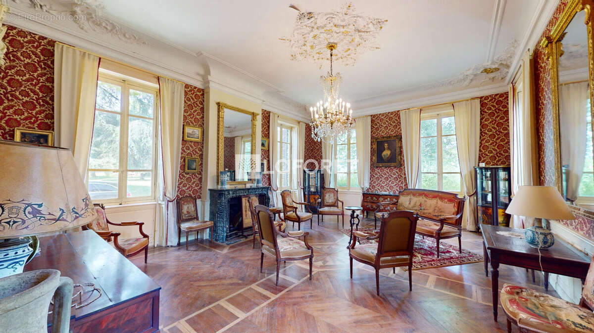 Maison à TOULON-SUR-ALLIER